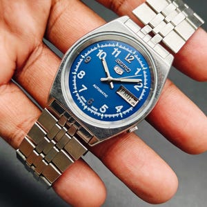 Retro Seiko 5 Vintage Automatic Men&#39;s Wrist Watch Day Date-Gift For Dad, Gift For Him, Ref-7009-  serviced watch