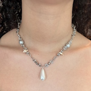 Shell and Pearl Silver Necklace