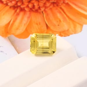 Ceylon Yellow Sapphire Gemstone: 6.80 Ct Emerald Cut, AAA Quality