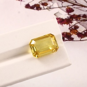 Emerald Cut Ceylon Yellow Sapphire: 15.05 Carat Loose Gemstone