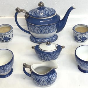 New Bombay Blue & White Tea Pot Set