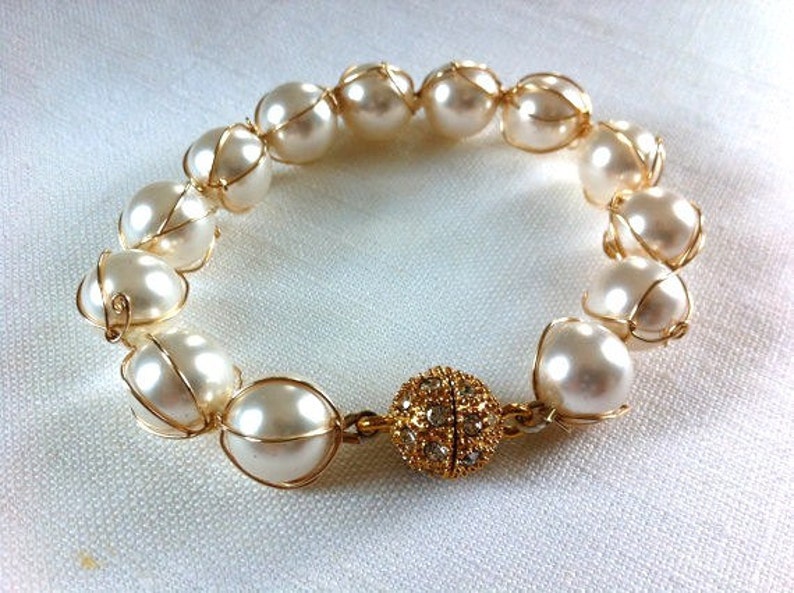 Swarovski pearls bracelet in 14K gold filled image 2
