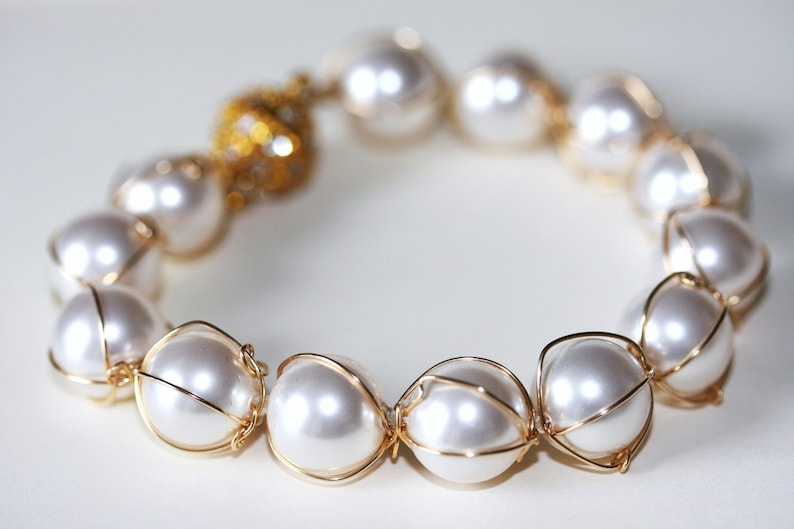 Swarovski pearls bracelet in 14K gold filled image 1