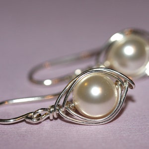 Sterling silver pearl earrings