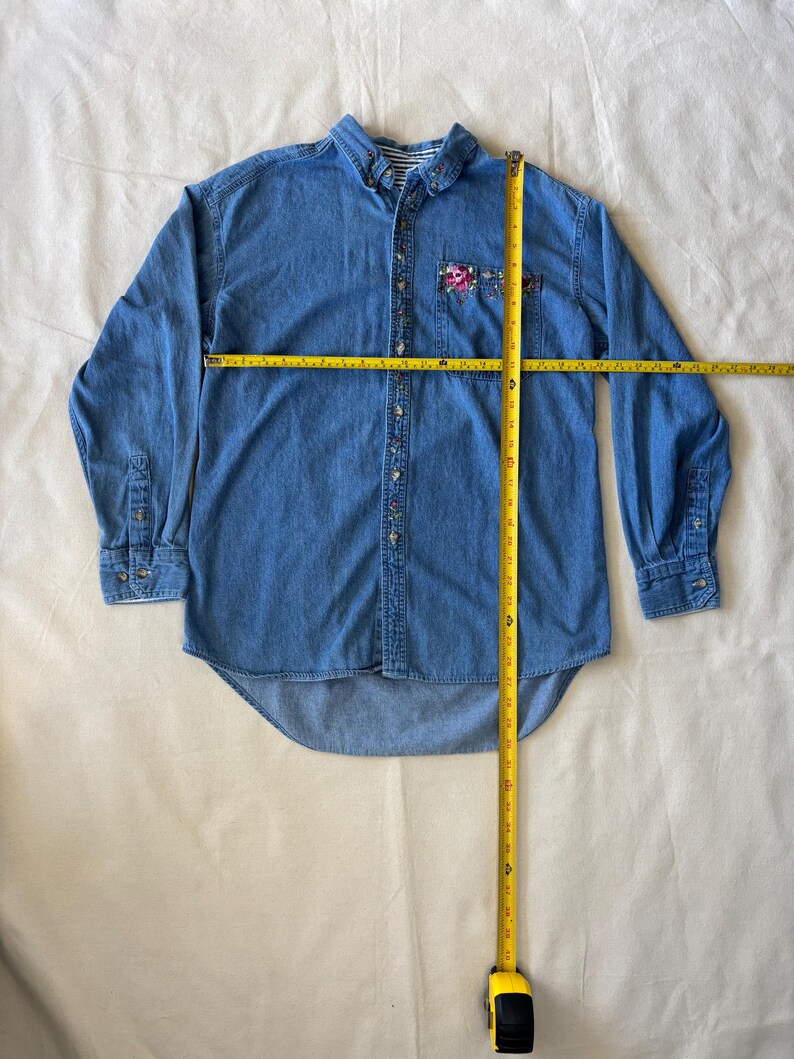 Vintage 90s Hand-Painted Floral Denim Shirt – Cottagecore Boho Rose Pocket Button-Up image 5