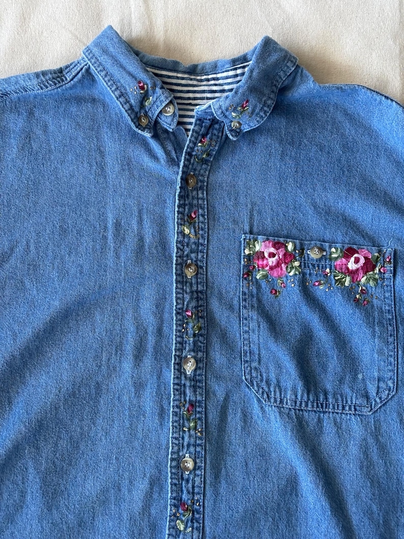 Vintage 90s Hand-Painted Floral Denim Shirt – Cottagecore Boho Rose Pocket Button-Up image 3