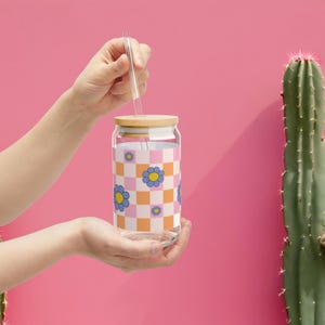 Colorful Floral Sipper Glass | 16oz Drinkware, Eco-friendly Beverage Container, Summer Party Essential, Unique Gift Idea, Kitchen Decor
