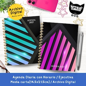 Puede incluir: Dos agendas 2027 de espiral con diseños geométricos. Una agenda presenta rayas diagonales en turquesa y negro, mientras que la otra muestra patrones triangulares en magenta y negro. Ambas incluyen el texto "AGENDA 2027" en sus portadas.