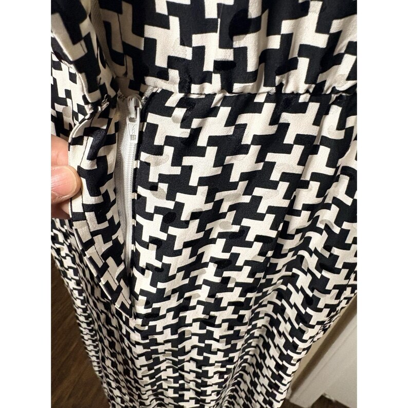 VTG Adrianna Papell 100% Silk Black Geometric Print Dress Sz 12 Shoulder Pads image 6