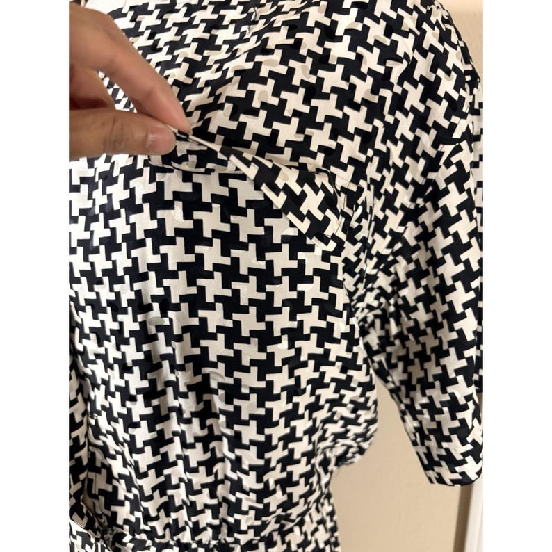 VTG Adrianna Papell 100% Silk Black Geometric Print Dress Sz 12 Shoulder Pads image 5