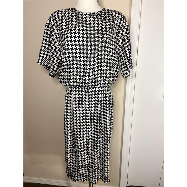 VTG Adrianna Papell 100% Silk Black Geometric Print Dress Sz 12 Shoulder Pads image 1