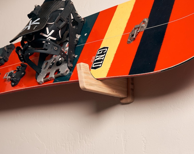 Bamboo Snowboard Wall Mount, Snowboard Rack for Wall Display, Snowboard Holder for Room or Garage, Gift for Snowboarder