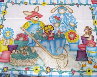 DAISY KINGDOM - Trapunta da giardino con pannelli grandi, coniglietti e orsi, 36" x 44" in tessuto, per culla e cameretta dei bambini