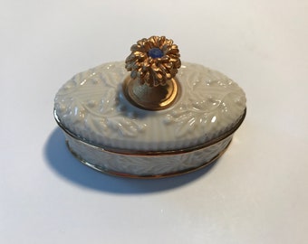 Lenox China Treasures Birthstone Collection, September, Trinket or Jewerly box with Original Label, Cream-colored Porcelain with Bright Gold