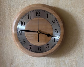 Reloj de pared hecho de madera de olmo - Reloj artesanal