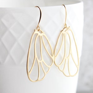 Gold Flügel Ohrringe filigrane Ohrringe moderne leichte baumeln Boho Chic Gold Braut Schmuck Vogel Engel Schmetterling Fee Fee Geschenk für Sie