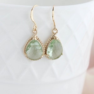 Light Green Glass Earrings, Sparkling Chrysolite Glass Jewel, Modern Pear Drop Earrings Sparkle Gold Teardrop Gift for Women Bridesmaids