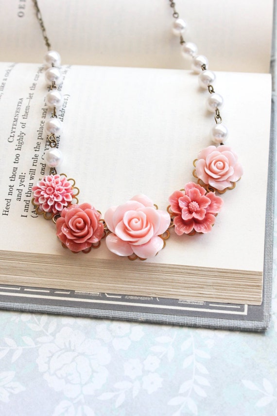 GORGEOUS HANDMADE PINK ROSE FLOWER NECKLACE FREE GIFT BAG