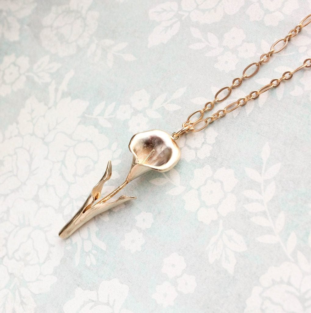 Calla long necklace