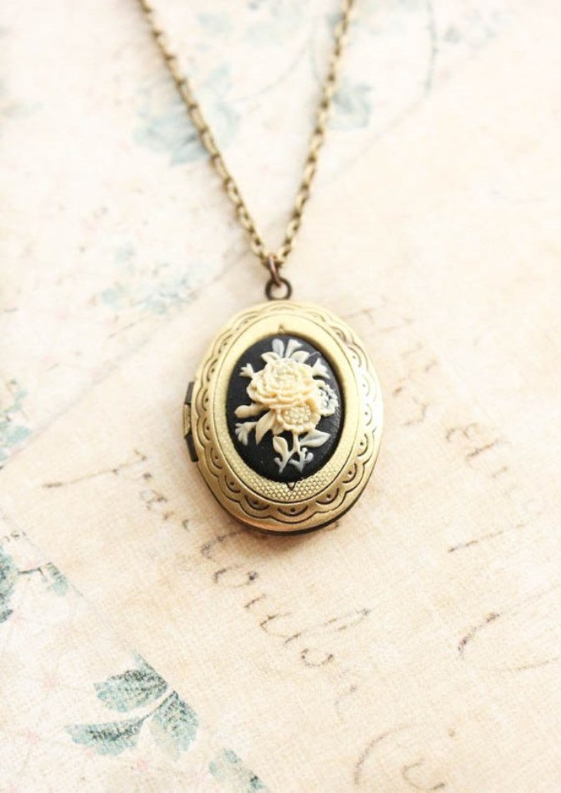 Locket Necklace Ivory and Black Flower Cameo Pendant Antique Gold Brass Photo Picture Locket Vintage Style Romantic Gift For Mother 