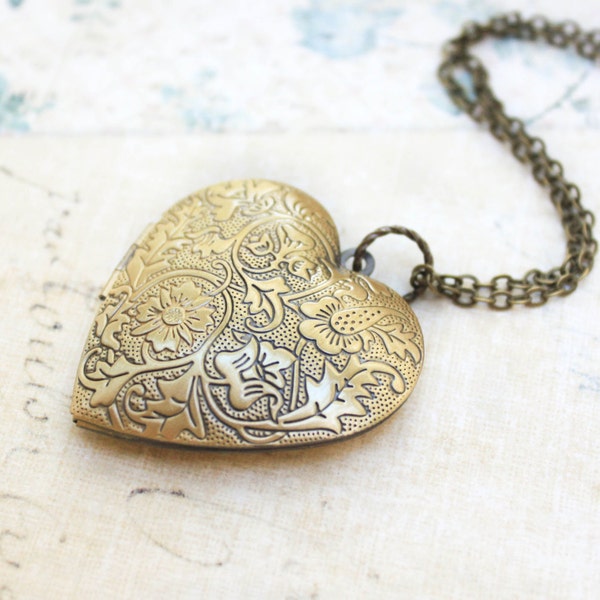 Grand coeur Médaillon Collier Or Floral Image Médaillon Pendentif Vintage Style Longue Chaîne Cadeau Saint-Valentin Pour Maman Mères Petite Amie Femmes