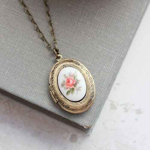 Oval Locket Necklace Photo Locket Cameo Necklace Vintage Etsy Canada