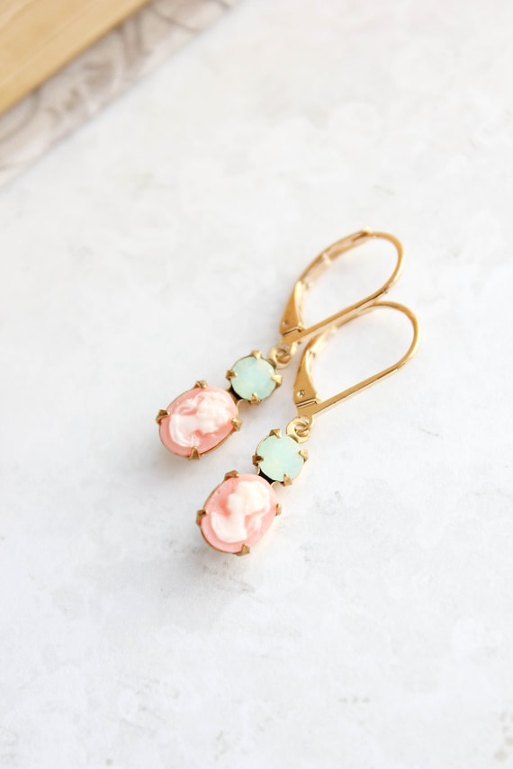 Little Cameo Earrings, Pale Peach Pink, Vintage Style, Blush Peach