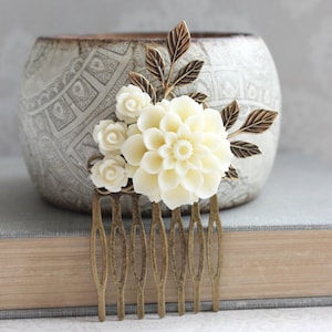 Cream Dahlia Comb Ivory Rose Hair Comb Bridal Hair Piece Floral Collage Comb Branch Comb Beach Wedding Bridesmaids Gift Flowers for Hair