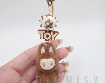 StudioNisy Handmade Zimmo Labubu The Monsters weichen kurzen Pelz 3 &quot;Bohne benutzerdefinierte einzigartige handgefertigte Schlüsselanhänger oder Handy-Anhänger - Engel in den Wolken