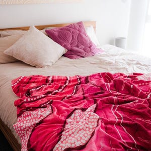 Wasserdichte Decke mit Ausblutungsmuster (S)