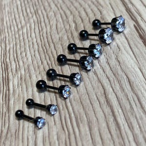Puces d'oreilles faites main en titane noir, Puces d'oreilles de tous les jours, Puces d'oreilles délicates, Hypoallergénique, Boucles d'oreilles à fond vissé, 3 mm, 4 mm, 5 mm, 6 mm