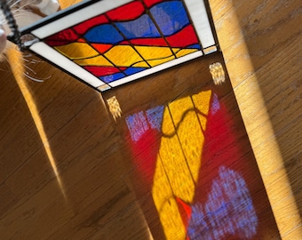 Panel de vidriera artesanal inspirado en Piet Mondrian