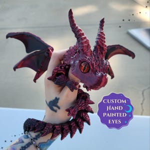 Gegliederter geflügelter Drache Große 3D gedruckte posierbare Fantasie-Zahl Fidget kundenspezifische gemalte Augen Geschenk für Drachenfans oder Sammler