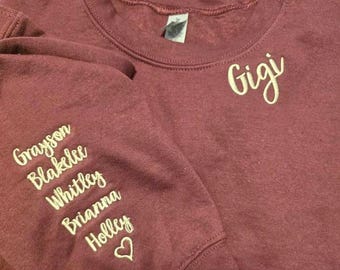 Sweat-shirt brodé Gigi, sweat-shirt Gigi avec nom d'enfant, Gigi ou n'importe quel texte sur le décolleté, cadeau pour Gigi, cadeau de Noël