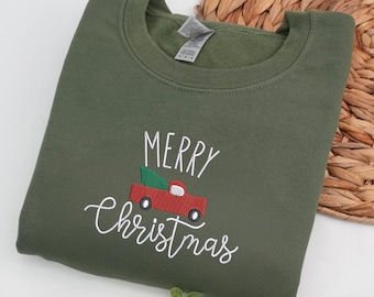 Suéter navideño con cuello redondo y bordado de camión rojo y árbol de Navidad, suéter navideño, sudadera navideña con camión, suéter con árbol de Navidad, sudadera con camión