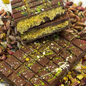 Dubai Chocolate Bar, Pistachio Kunafa Chocolate, Handmade Pistachio Bar, Viral Dubai Chocolate