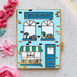 Bookshop Main Street Needle Minder