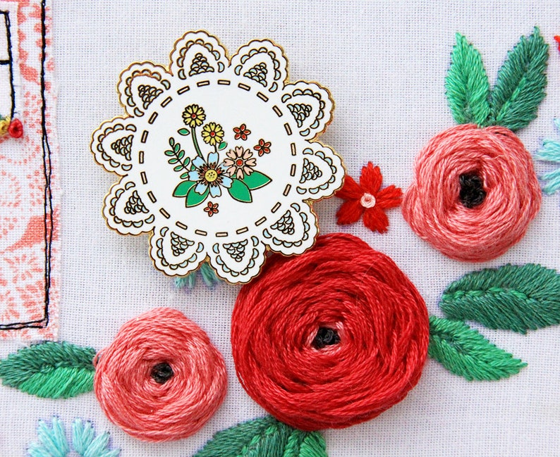 Vintage Floral Doily - Magnetic Embroidery Needle Minder Vintage Floral Doily - Magnetic Embroidery Needle Minder
