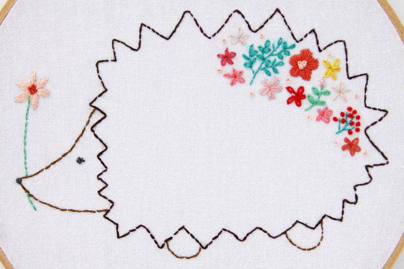 Harriet the Floral Hedgie Stickmuster Bild 2