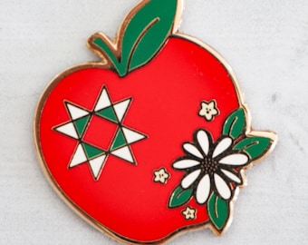 Apple Picking Magnetic Needle Minder