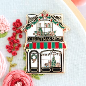 Christmas Shop Main Street Needle Minder