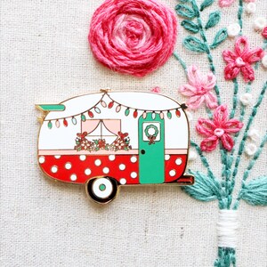 Christmas Camper Magnetic Needle Minder image 2