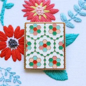 Vintage Flower Garden Quilt - Magnetic Embroidery Needle Minder