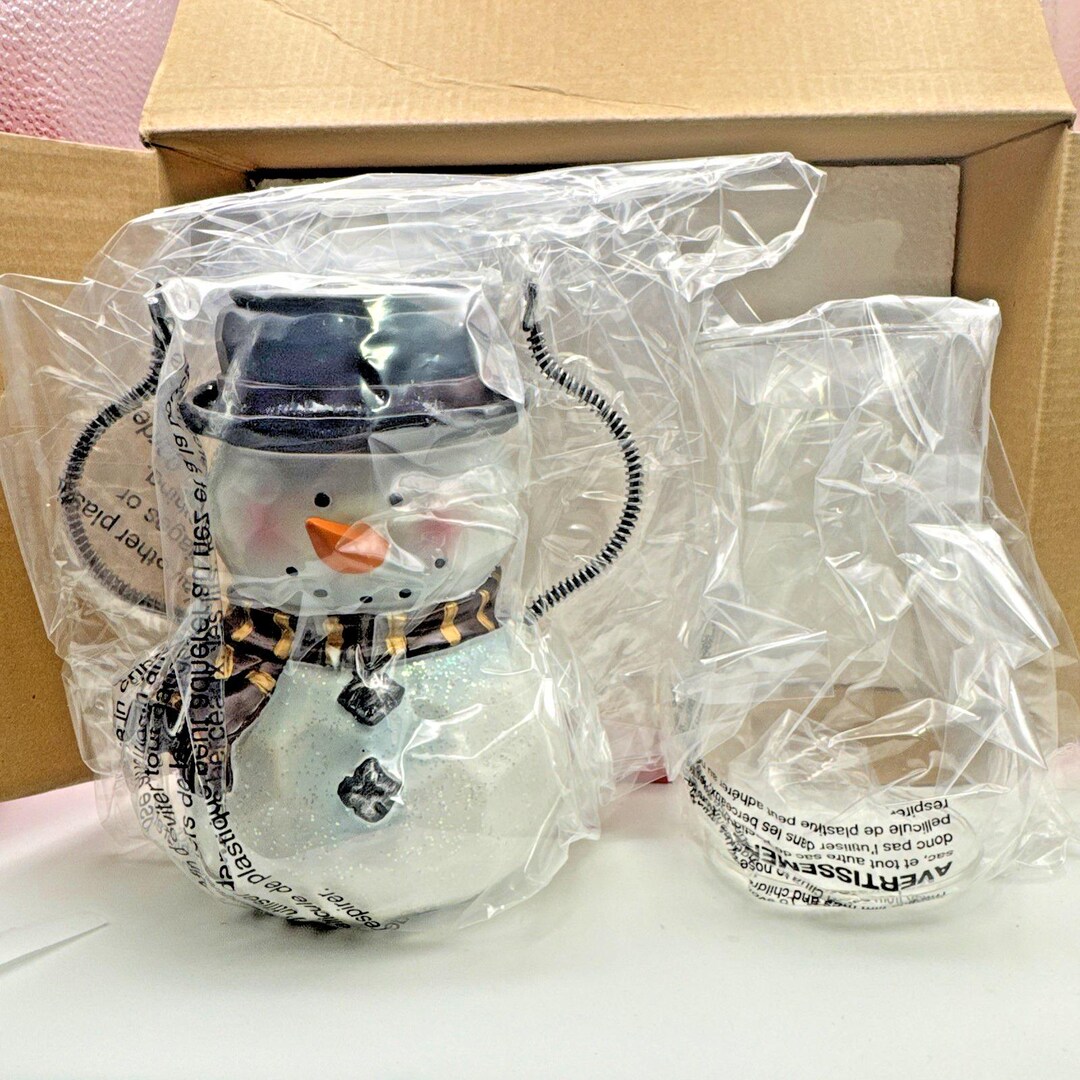Avon Rising Snowman Avon 2004 Snowman Tealight Lantern 8.5