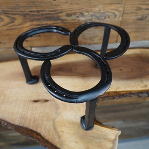 Horseshoe dutch oven, rustic and handmade very durable and sturdy