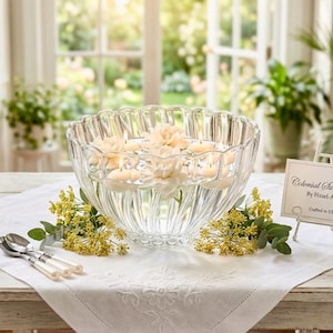 Vintage Hazel-Atlas Colonial Swirl Shell Glass Bowl – 10” Scalloped Centerpiece