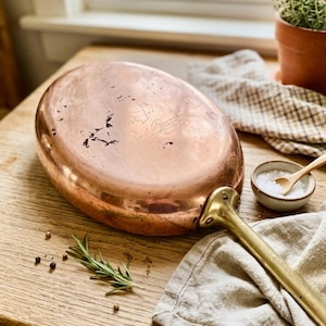 Paul Revere Limited Edition Copper Oval Pan, 12", Stainless Lined Brass Handle