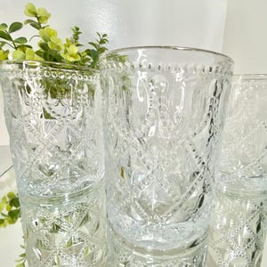 12 oz frosted plastic party cups Flexi Grip 12 oz Round Frosted Plastic Cup - 3 1/4" x 3 1/4" x 4 1/4"