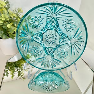 Early American Prescut Star of David Bowl by Anchor Hocking in Aqua Marine Blue