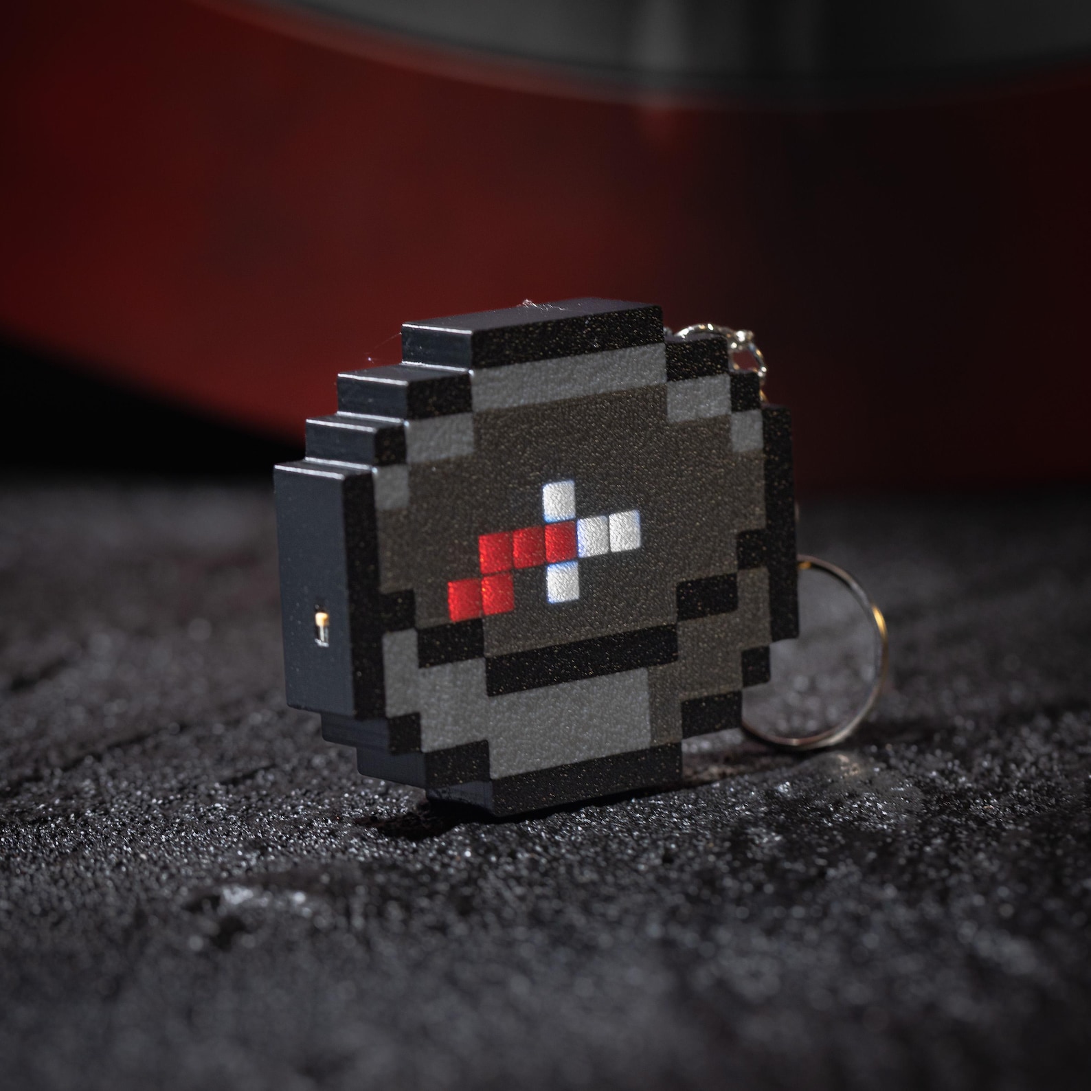 Function Pixel Art Compass Keychain With Electronic Magnetic North ...